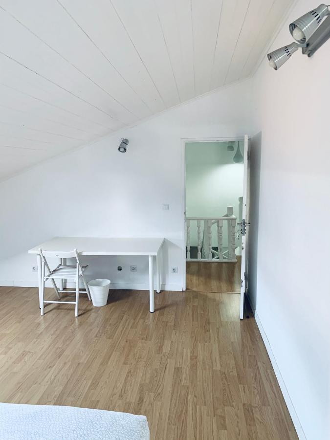 Restelo House Shared Appartment Algés Exterior foto